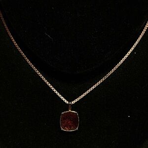 NWOT-Handmade Raspberry Colored Swarovski Crystal Pendant w/rose-gold box chain